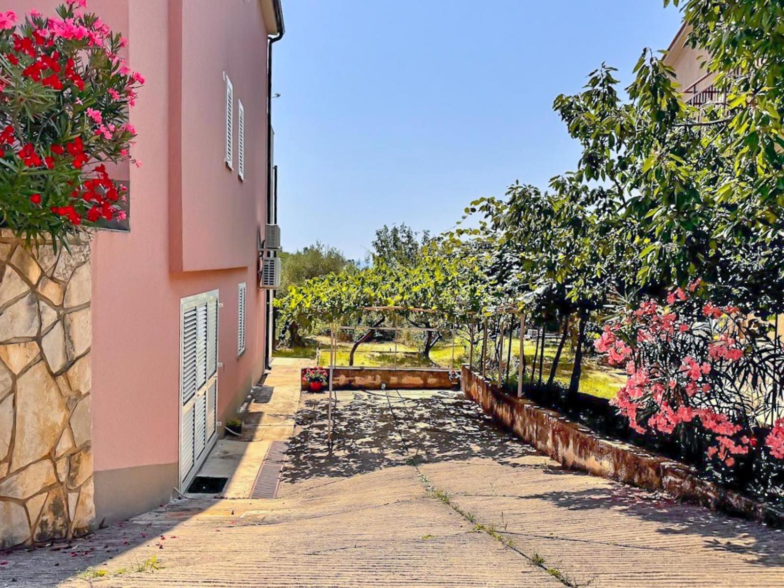 Studio Vesna With A Terrace And Sea View Rabac Exterior photo