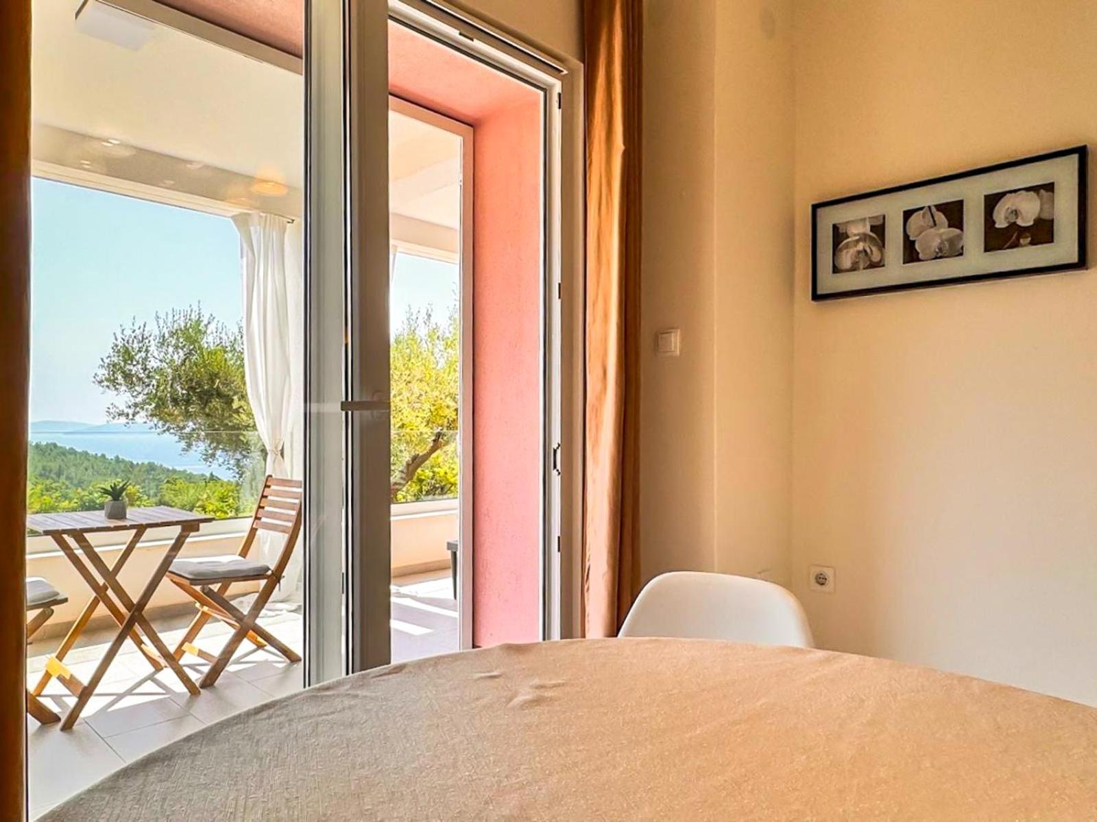 Studio Vesna With A Terrace And Sea View Rabac Exterior photo